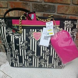 Betsey Johnson Tote with Phone Case  NWT